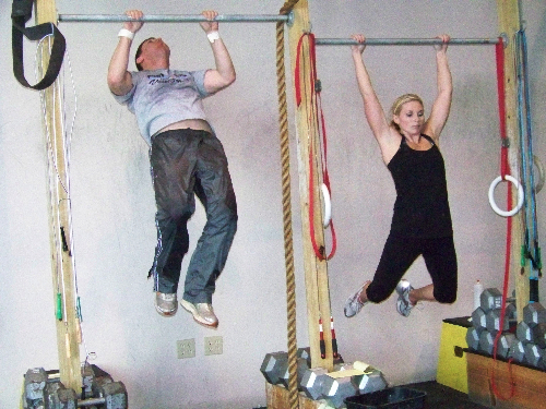 Chris & Lori (Pull-ups)