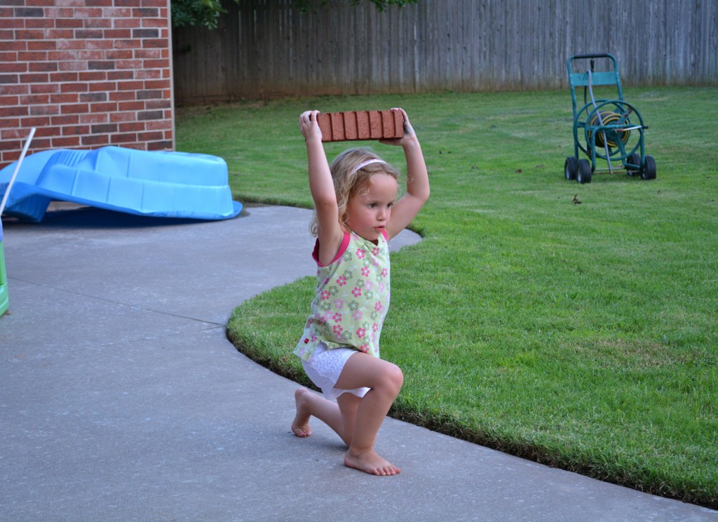 Berlyn (OH Walking Lunge Steps)